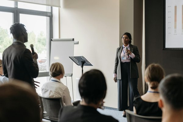 Maîtrisez le prompting avancé pour personnaliser vos ia